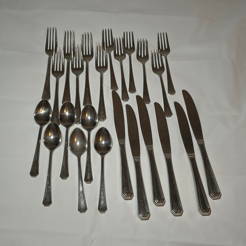 Supreme by Towle Sophisticate 18/8 Stainless Flatware Set 24pc Japan MCM Vintage